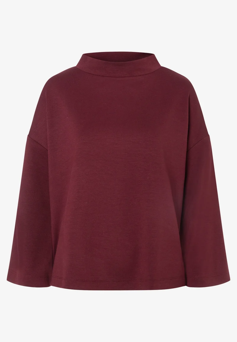 Sweatshirt with Turtleneck, pomegranate red
