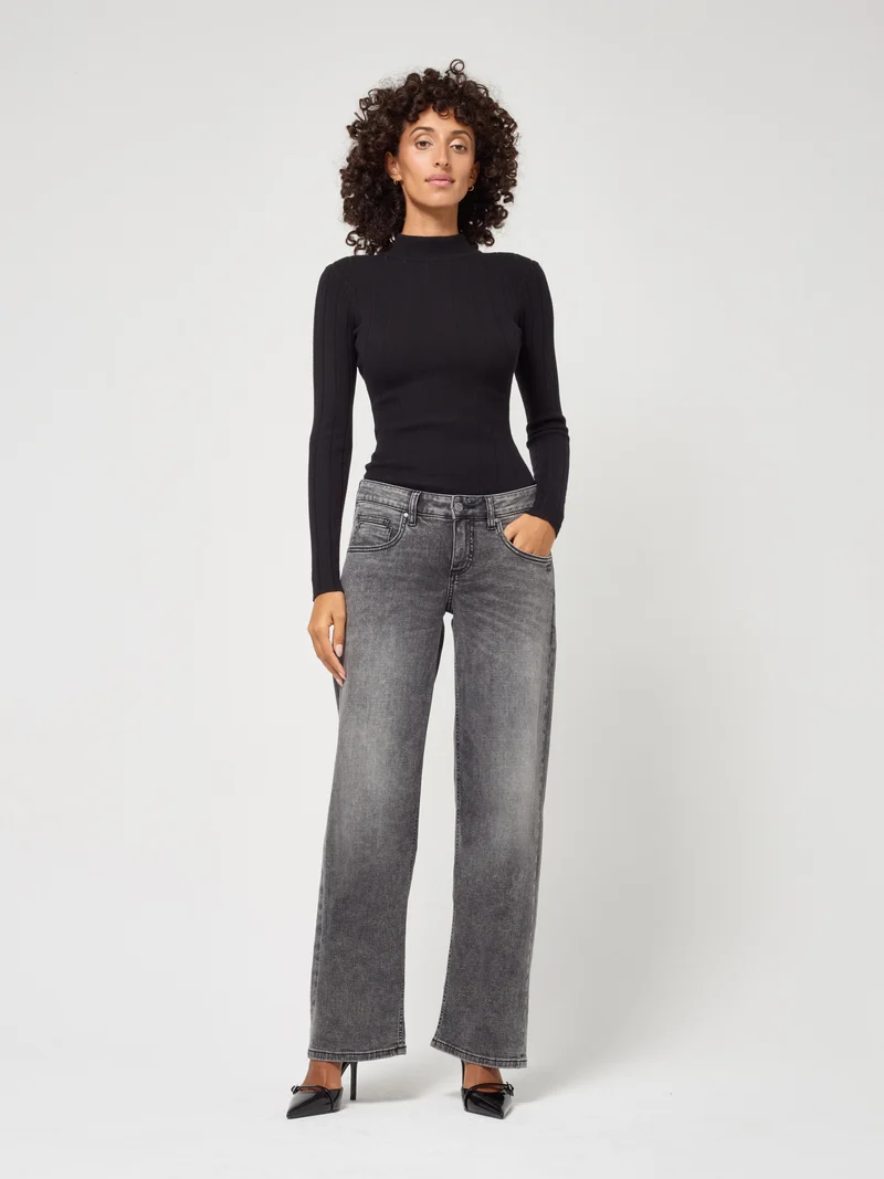 94RIVER, salt pepper black