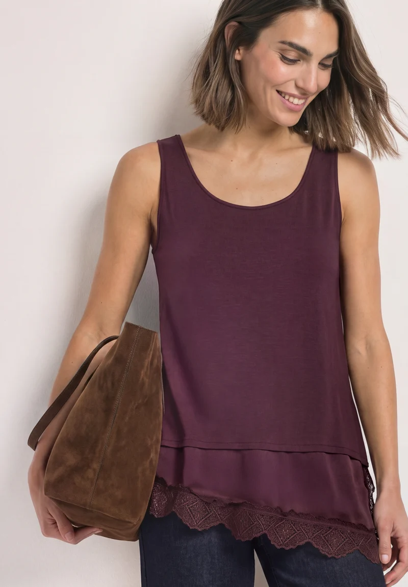 top w.diagonal woven bottom, rustic rouge