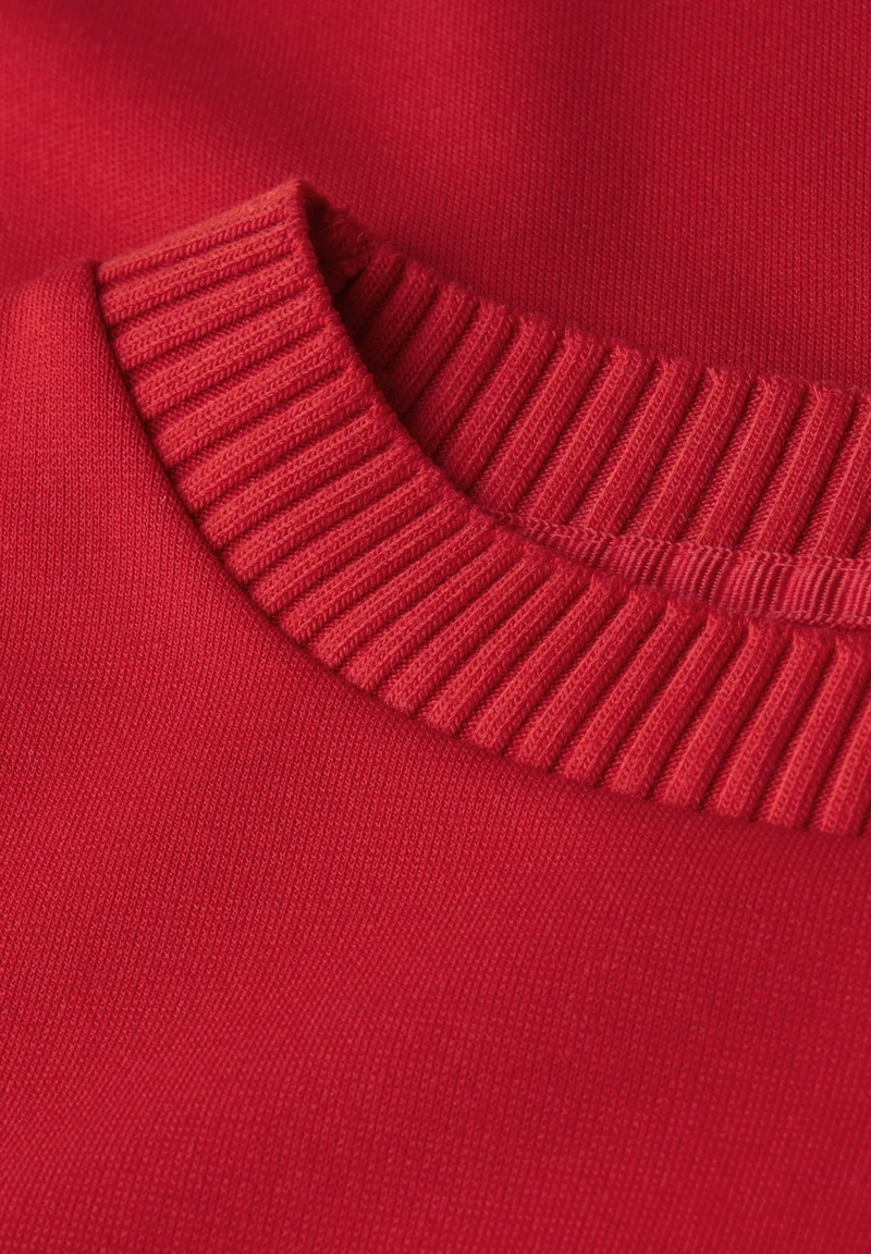 shirt w.kick details, racing red