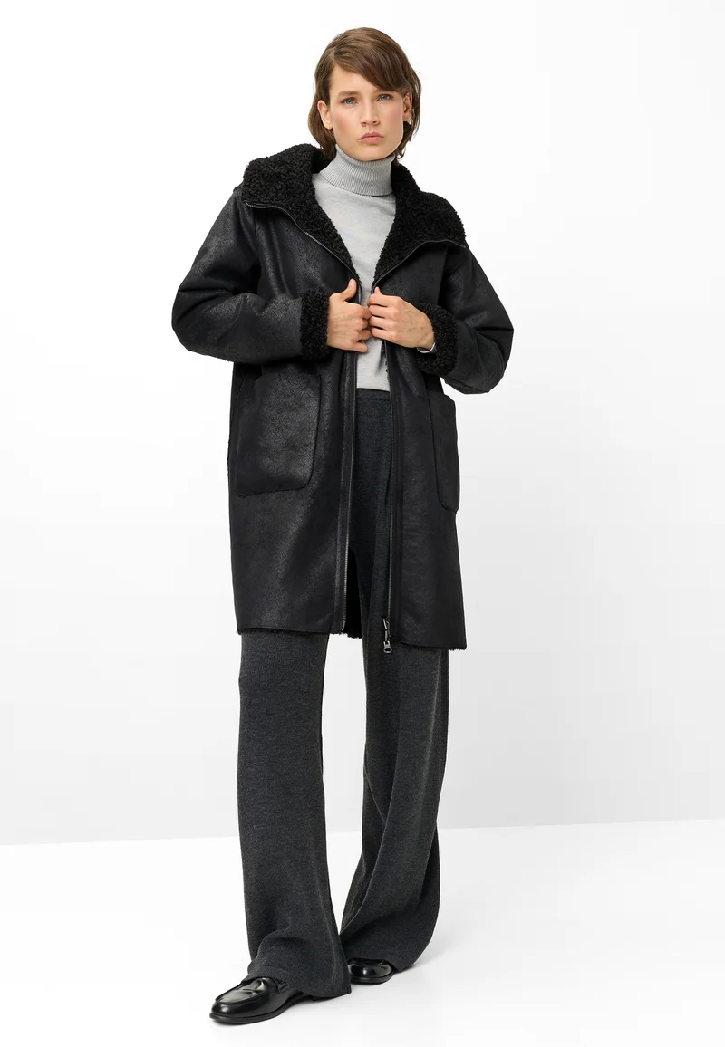 JACKE, SCHWARZ