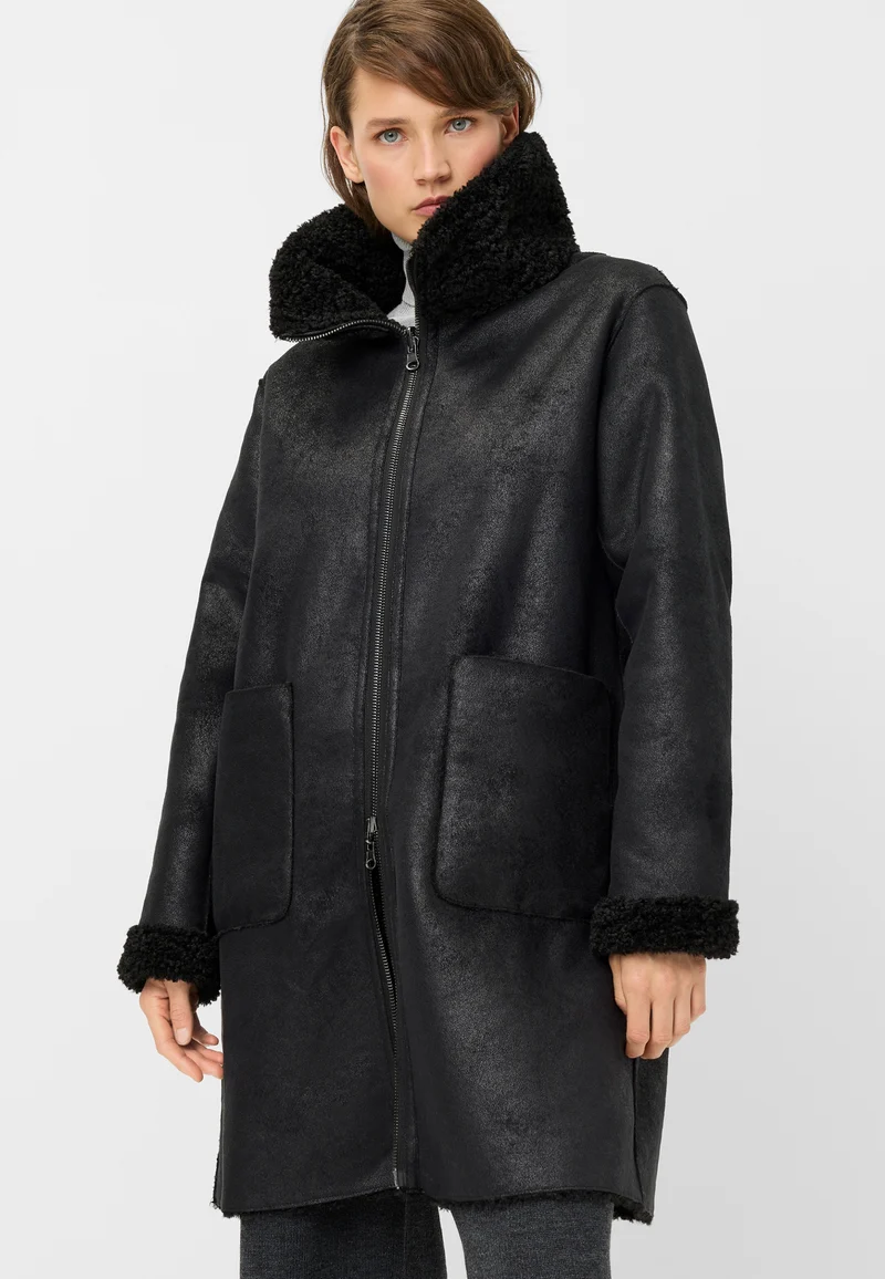 JACKE, SCHWARZ