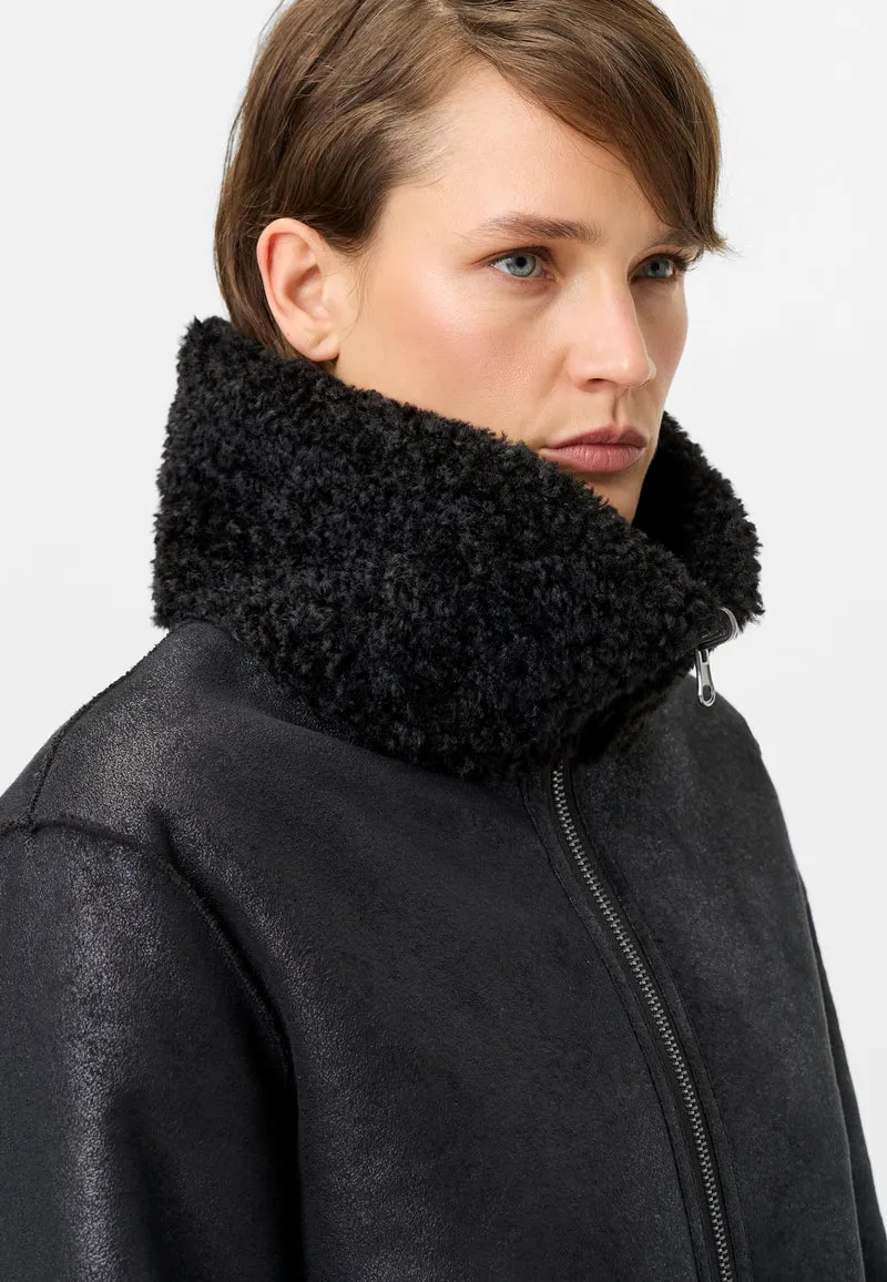JACKE, SCHWARZ