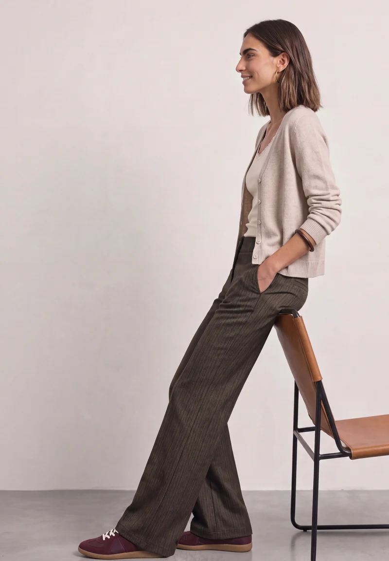 Style Amalia_Double Button Wov, black coffee