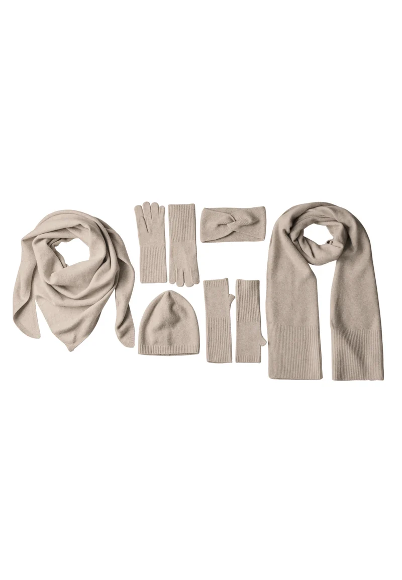 OP_Triangle_Fine Knit Set, Soft Sand Mel.