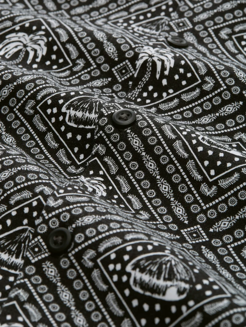 relaxed printed viscose linen, black white tropical print