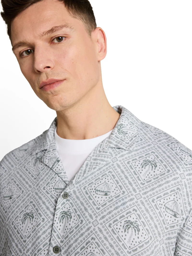relaxed printed viscose linen, green white tropical print
