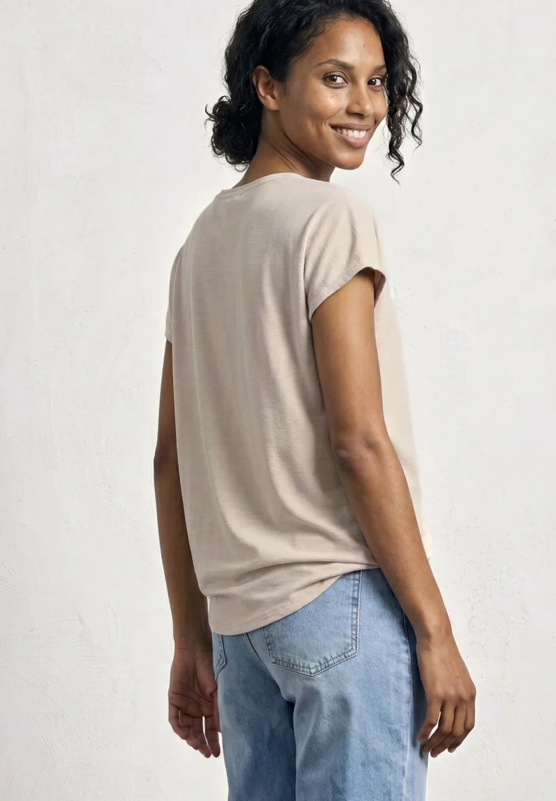 LTD QR silk look waterfall nec, clay sand