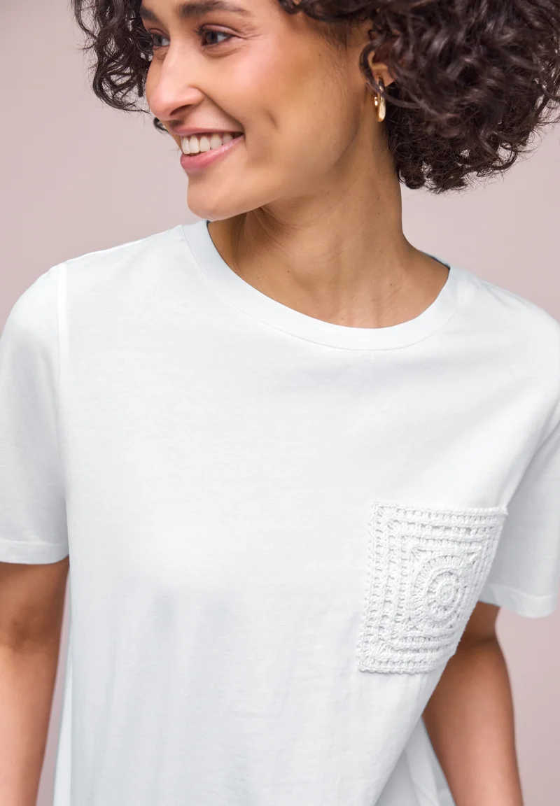 shirt w.crochet pocket, off white