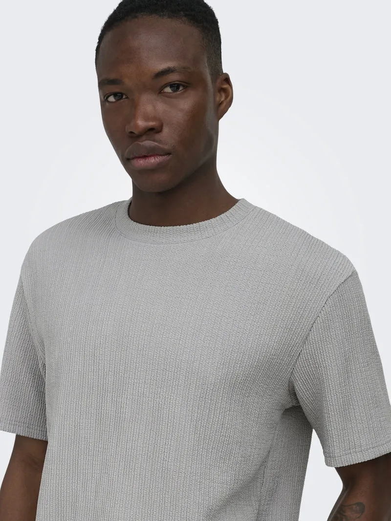 ONSLAZIO LIFE REG SS PLISSE TEE, Ultimate Grey