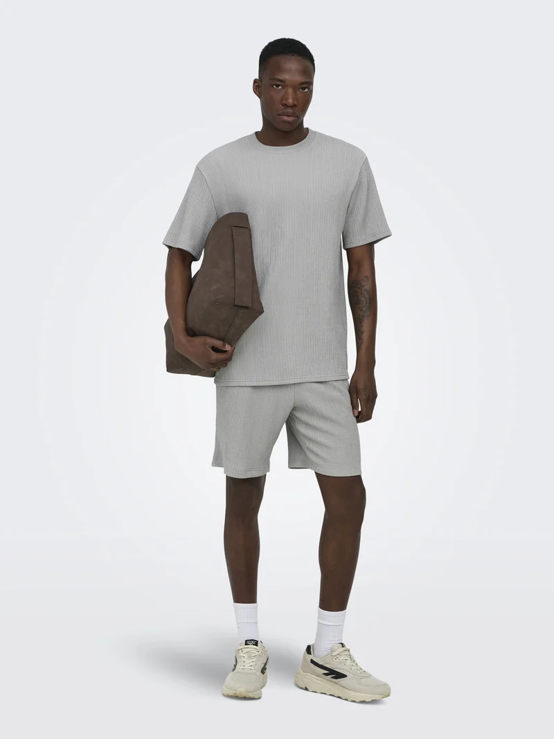 ONSLAZIO LIFE REG SS PLISSE TEE, Ultimate Grey
