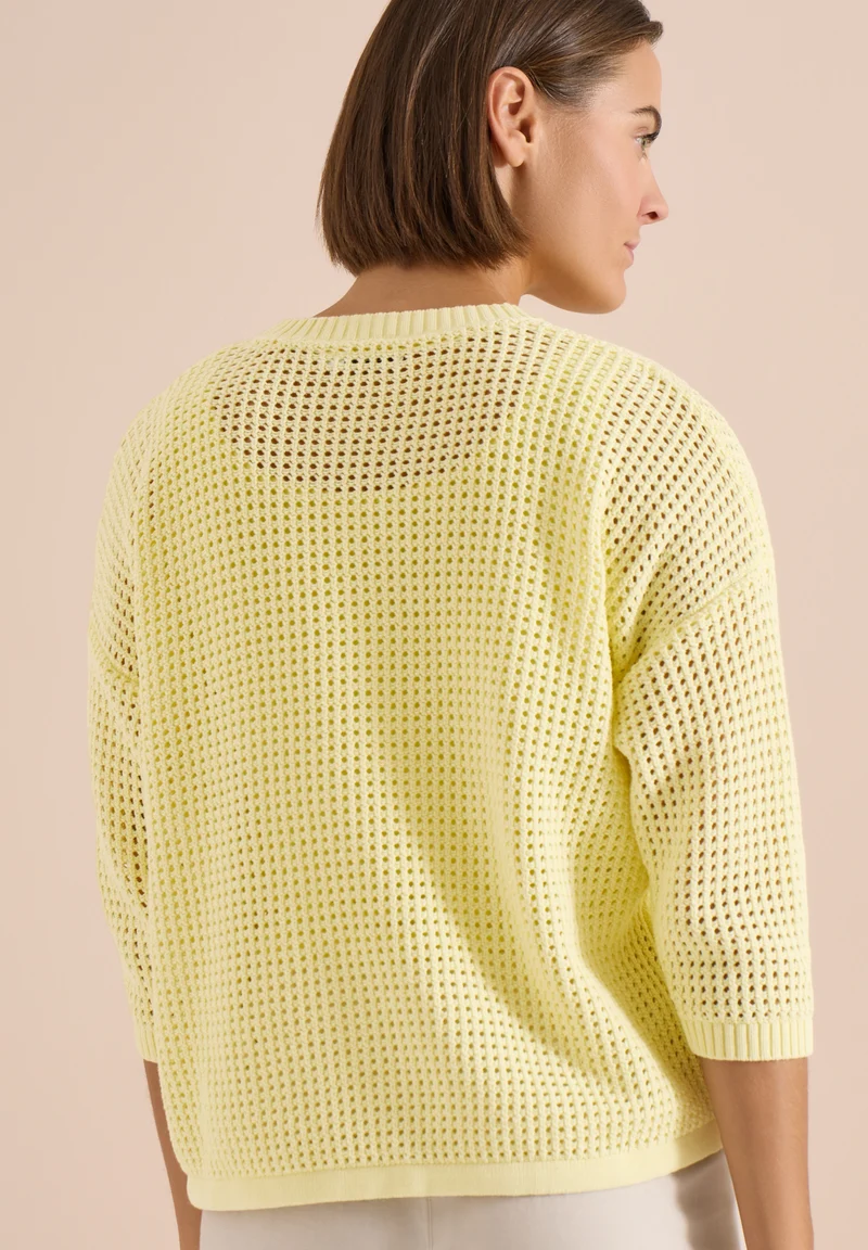 TOS_Crochet V-neck, light buttermilk yellow