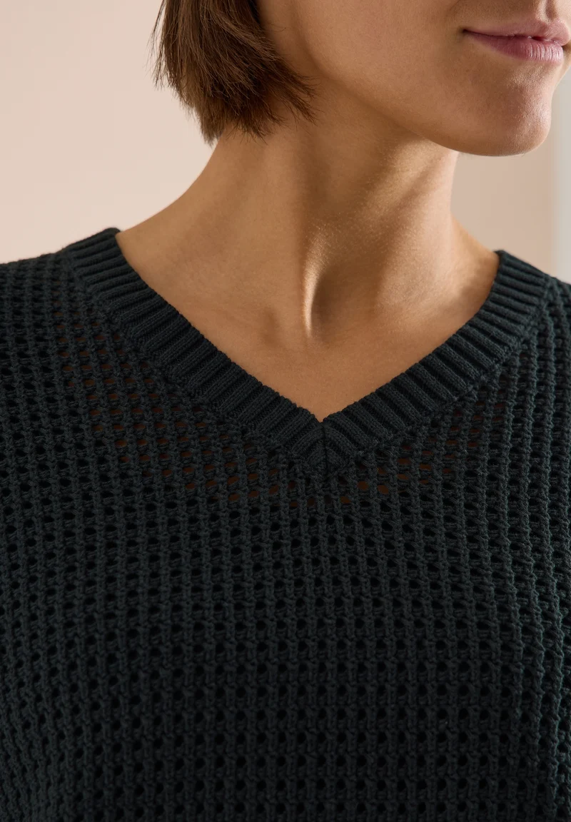 TOS_Crochet V-neck, palm breeze green
