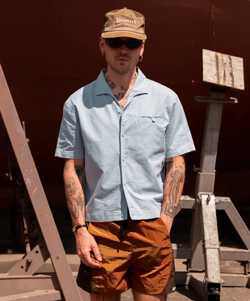 THE SUMMER SHIRT
