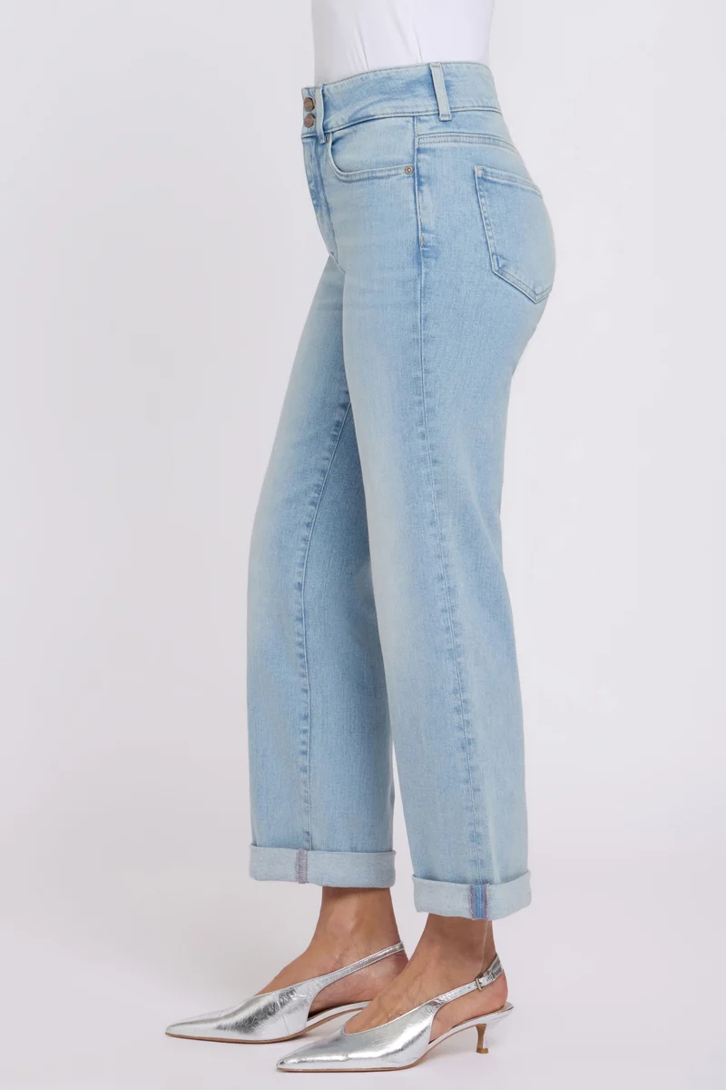 Bailey Relaxed Straight Crop Jeans in Re-New Denim mit High Rise | Keys View