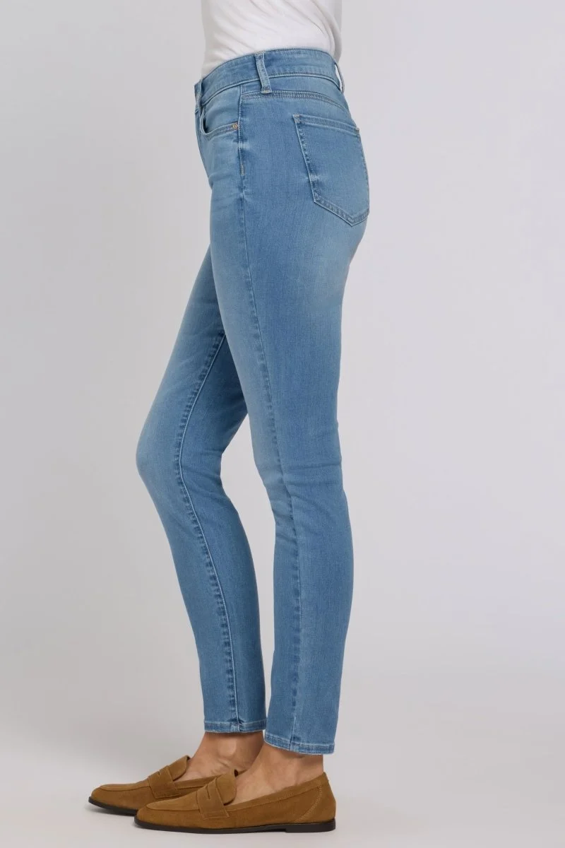 Ami Skinny Jeans in Sure Stretch® Denim | Vista Lake