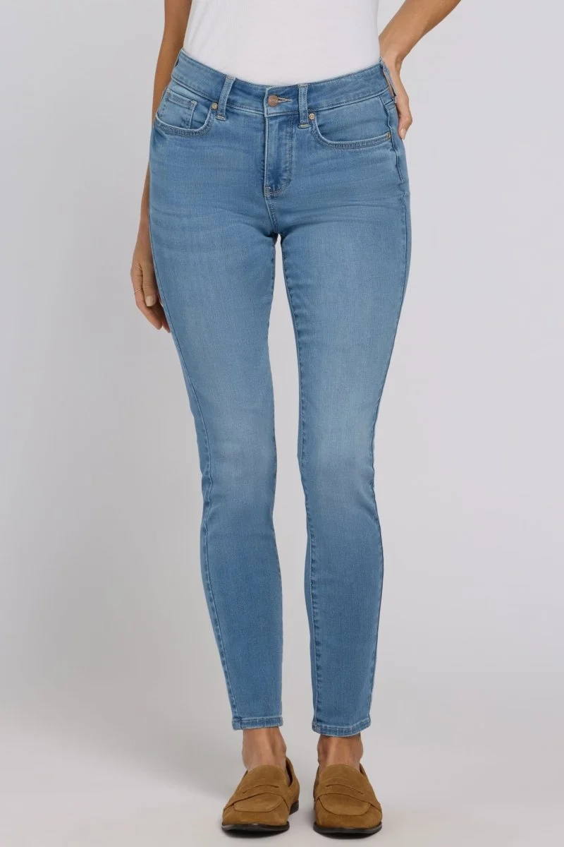 Ami Skinny Jeans in Sure Stretch® Denim | Vista Lake