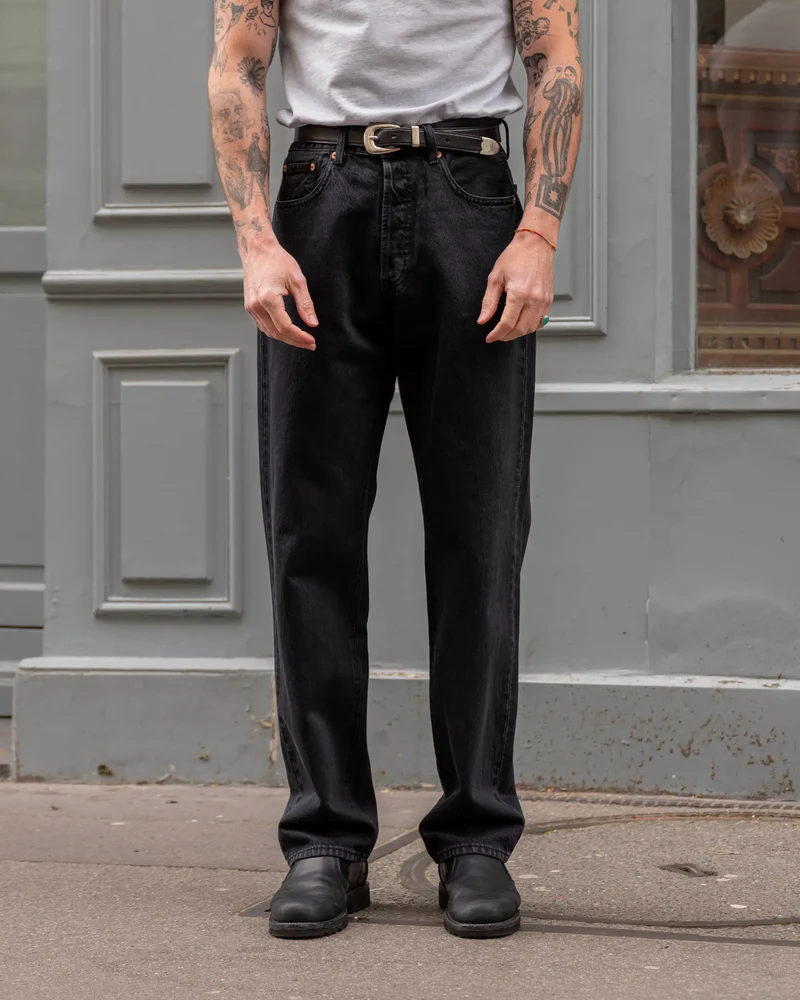 THE CLASSIC DENIM