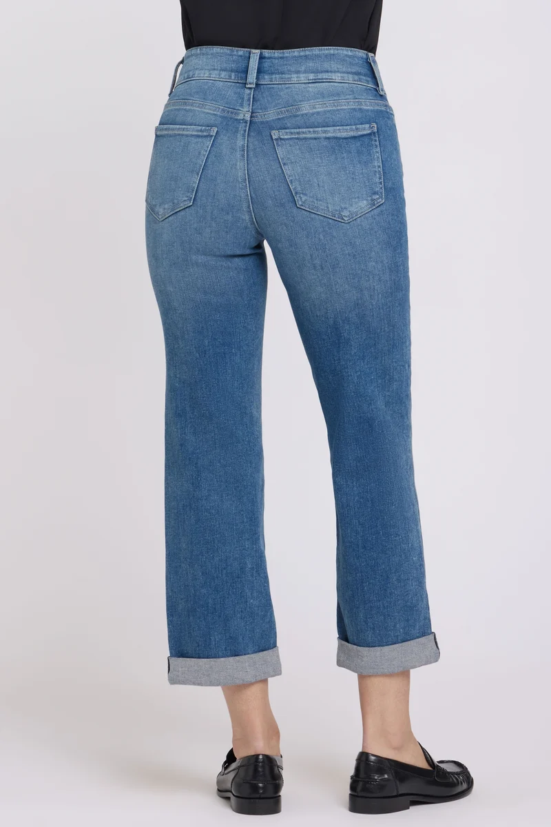 Bailey Relaxed Straight Crop Jeans in Re-New Denim mit High Rise | Breezy Palms