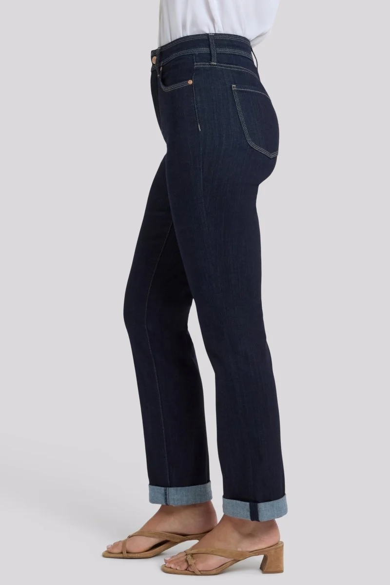 Marilyn Straight Jeans in Sure Stretch® Denim mit High Rise | Morningtides