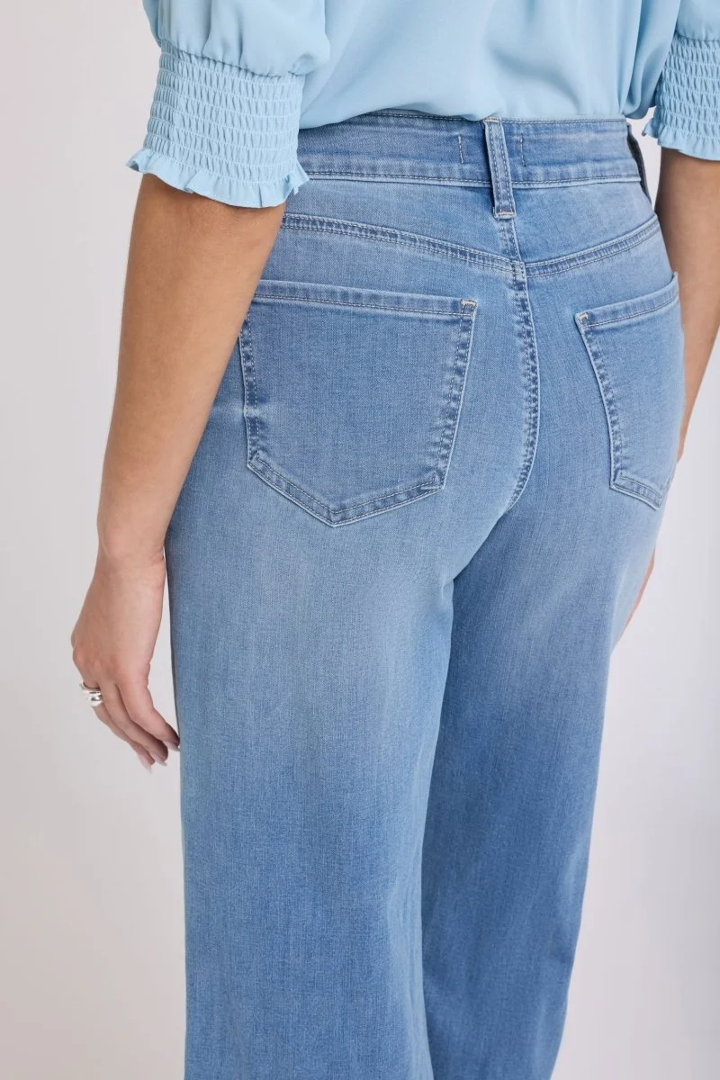 Coco Relaxed Wide Leg Crop Jeans mit High Rise | Vista Lake