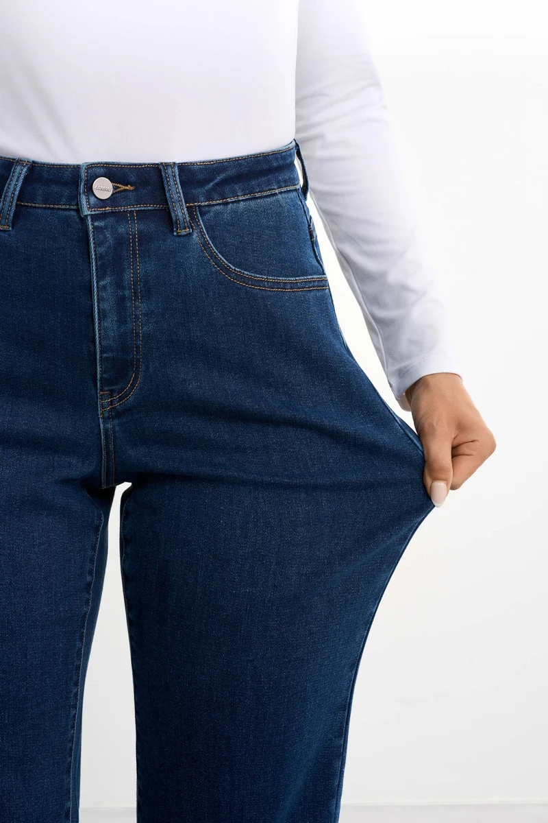Straight Jeans