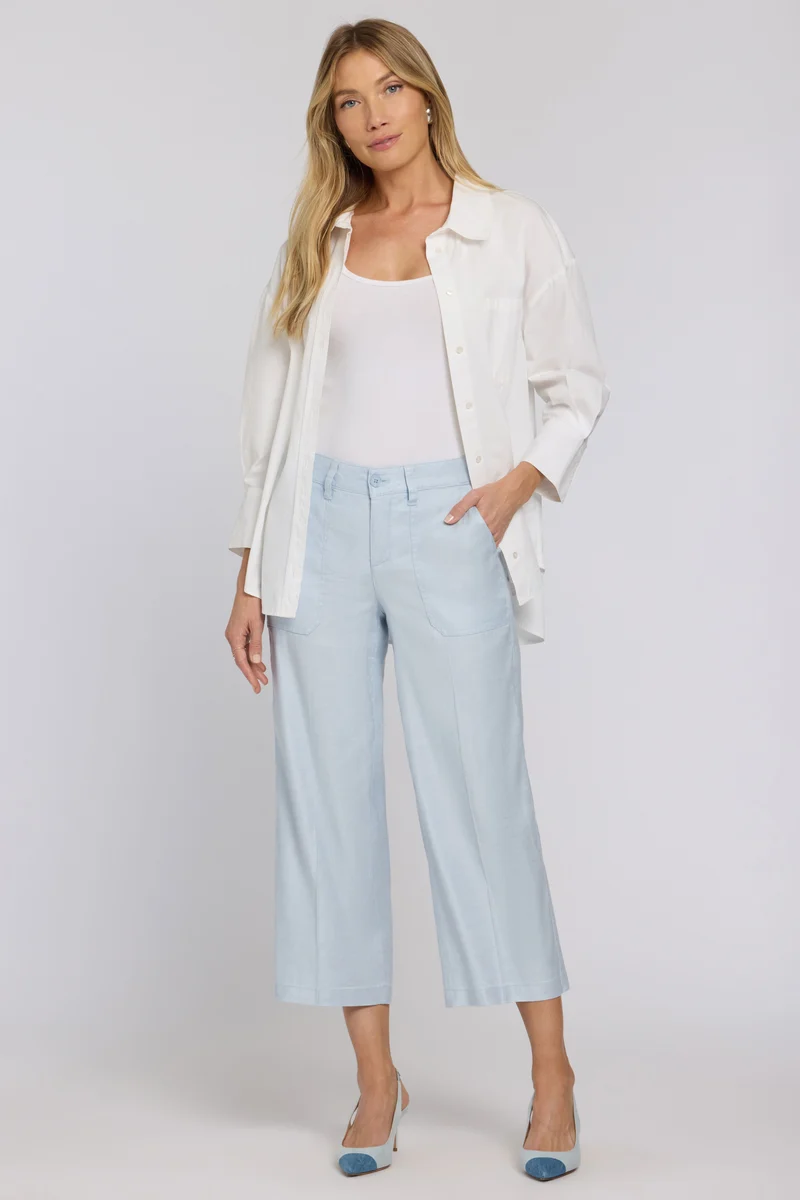 Wide Leg Cargo Capri Hosen aus Stretchleinen | Blue Clover