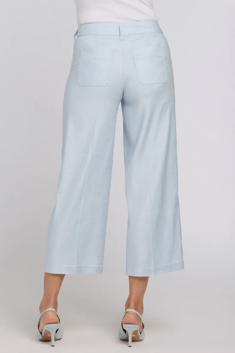 Wide Leg Cargo Capri Hosen aus Stretchleinen | Blue Clover