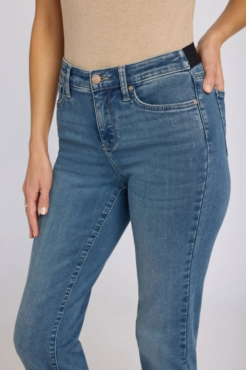 No Gapper™ Marilyn Straight Jeans in Sure Stretch® Denim | Breezy Palms