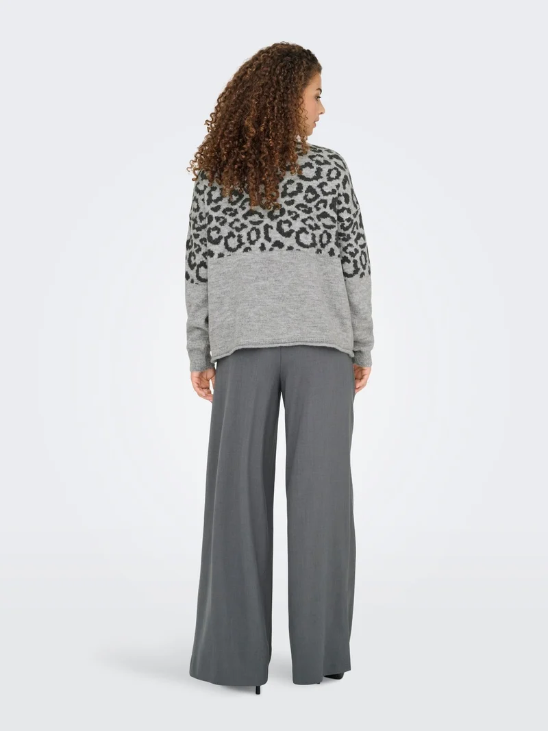 Damen Strickpullover mit Rundhalsausschnitt & tief angesetzten Schultern in Grau