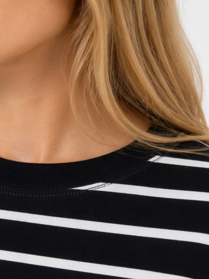 ONLHAPPY L/S O-NECK STRIPE TEE JRS Black/Cloud dancer lena