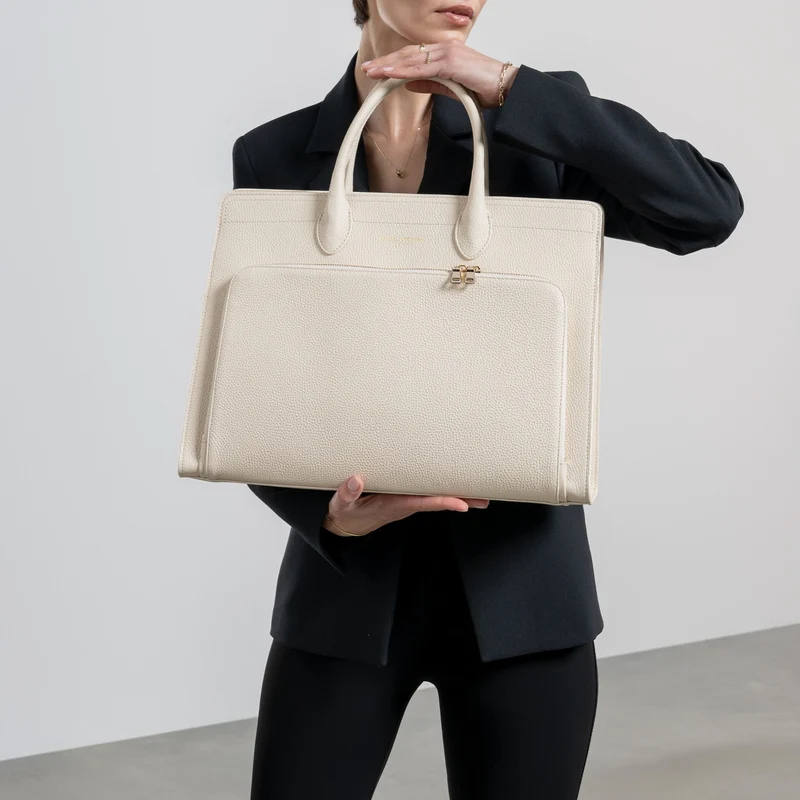 Isabel Bernard Honoré Nadine Creme Kalbsleder Handtasche IB25052