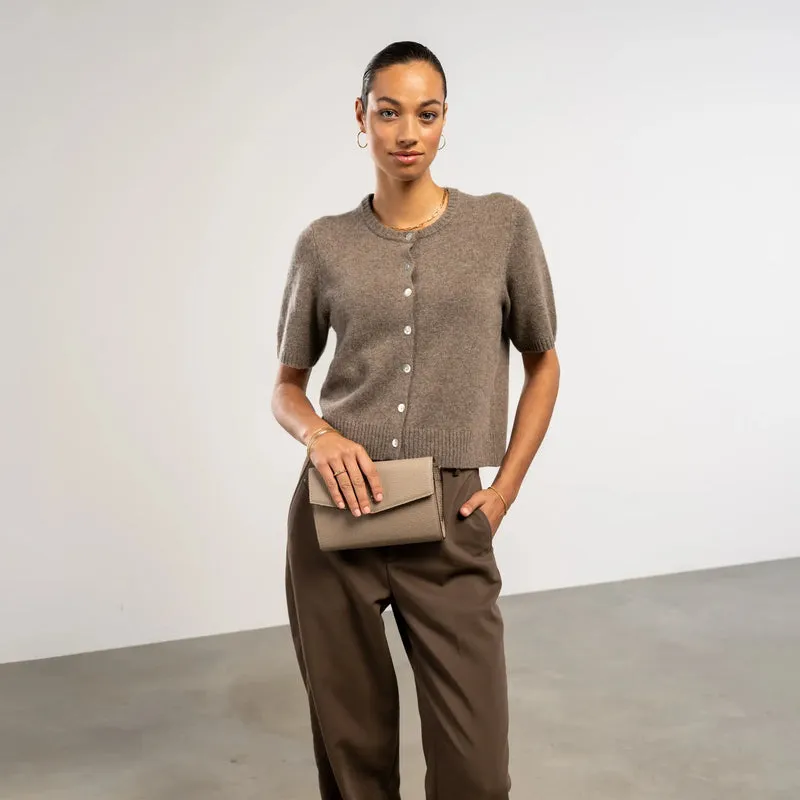 Isabel Bernard Honoré Lina Taupe Clutch Mit Abnehmbarer Schulterkette IB21135-078