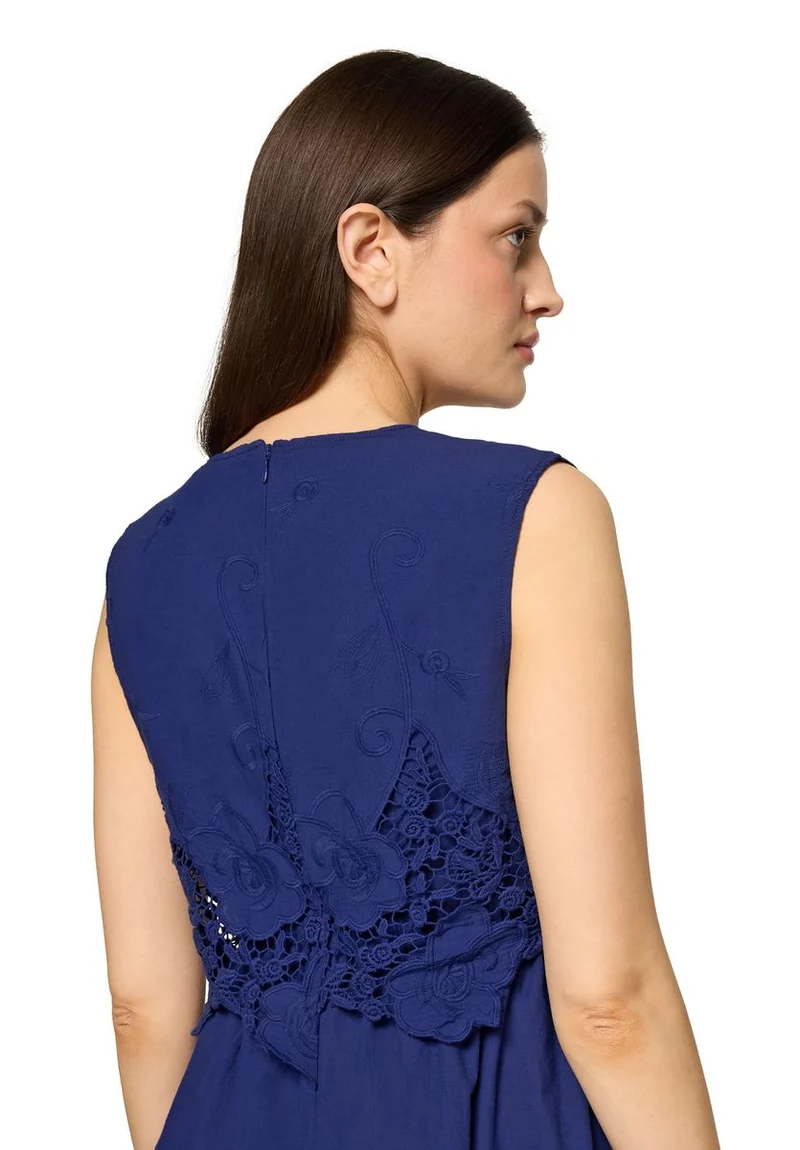 Midikleid