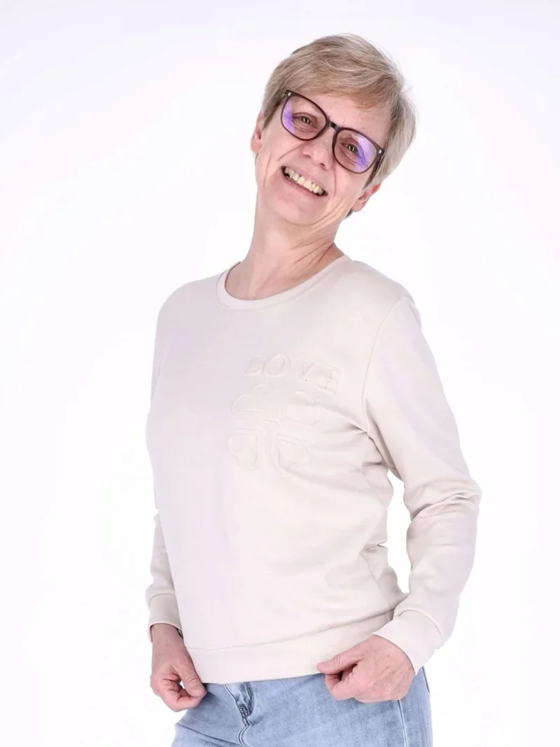 Beiges Damen Sweatshirt „LOVE“ mit Relief-Schriftzug