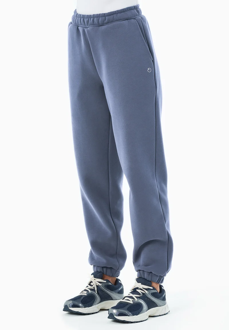 PARKERR | Essentials Travel Unisex Jogginghose aus Bio-Baumwolle & Recyceltem Polyester