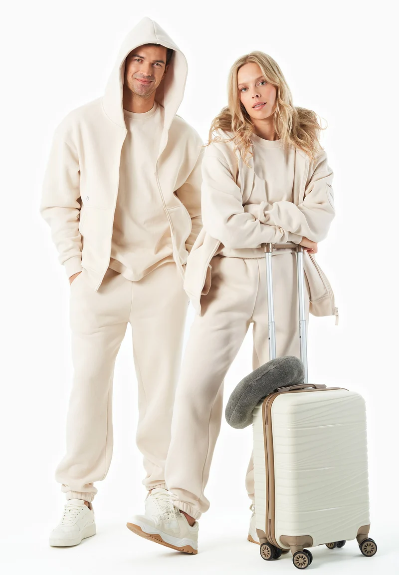 JENNA | Essentials Travel Unisex Full Zip-Hoodie aus Bio-Baumwolle und recyceltem Polyester
