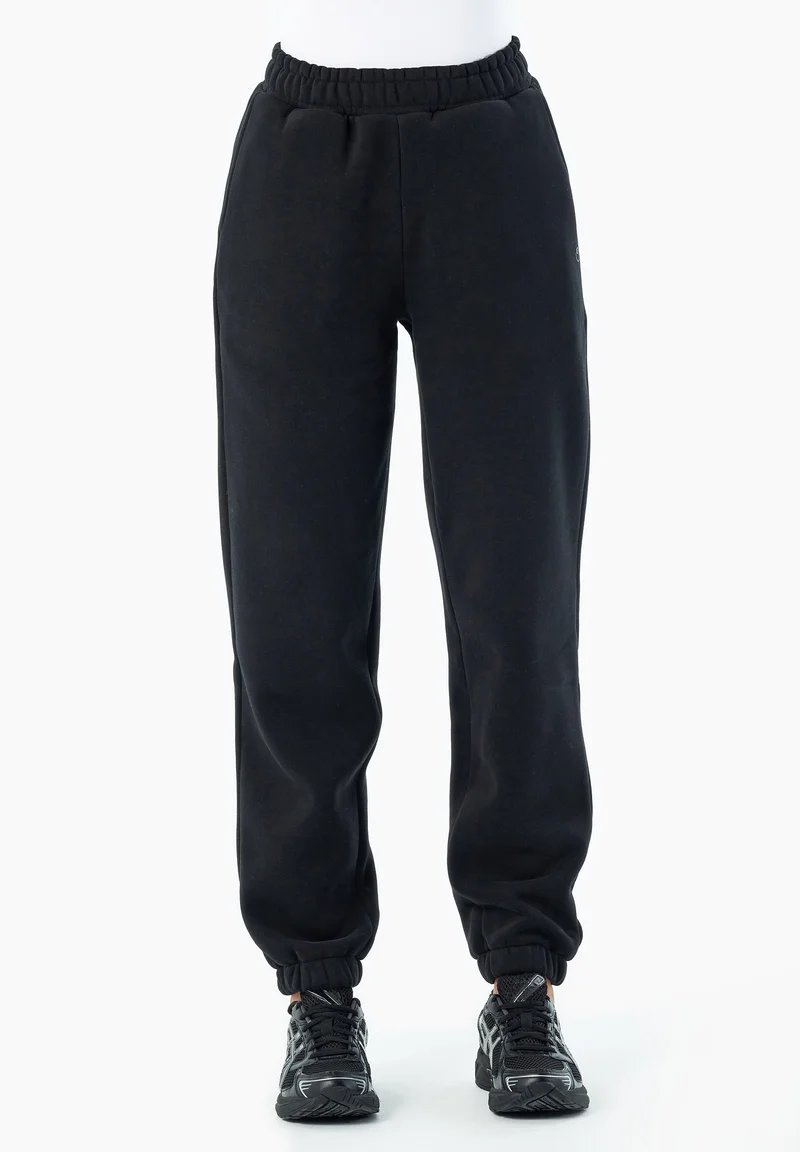PARKERR | Essentials Travel Unisex Jogginghose aus Bio-Baumwolle & Recyceltem Polyester