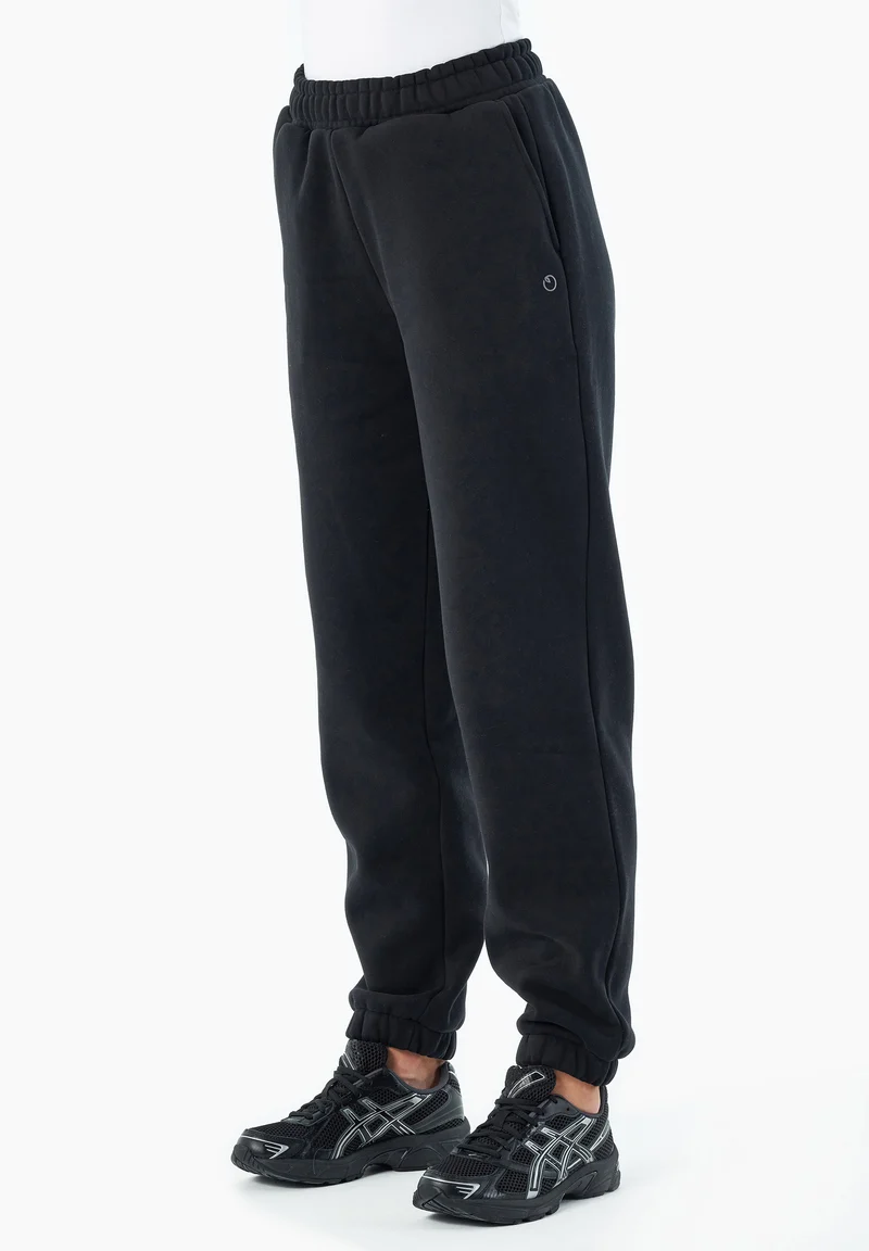 PARKERR | Essentials Travel Unisex Jogginghose aus Bio-Baumwolle & Recyceltem Polyester