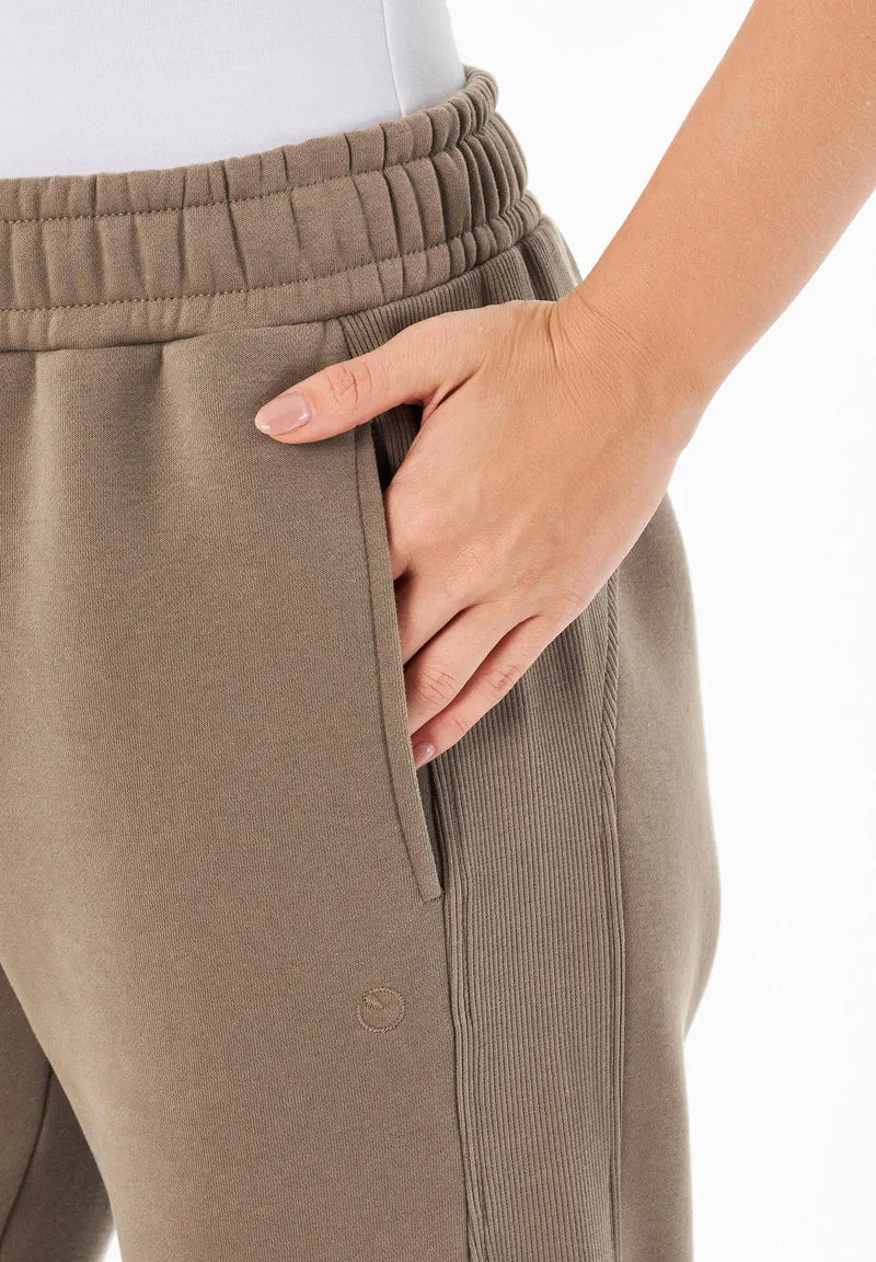 POLLY | Essentials Sweathose aus Bio-Baumwolle & Recyceltem Polyester