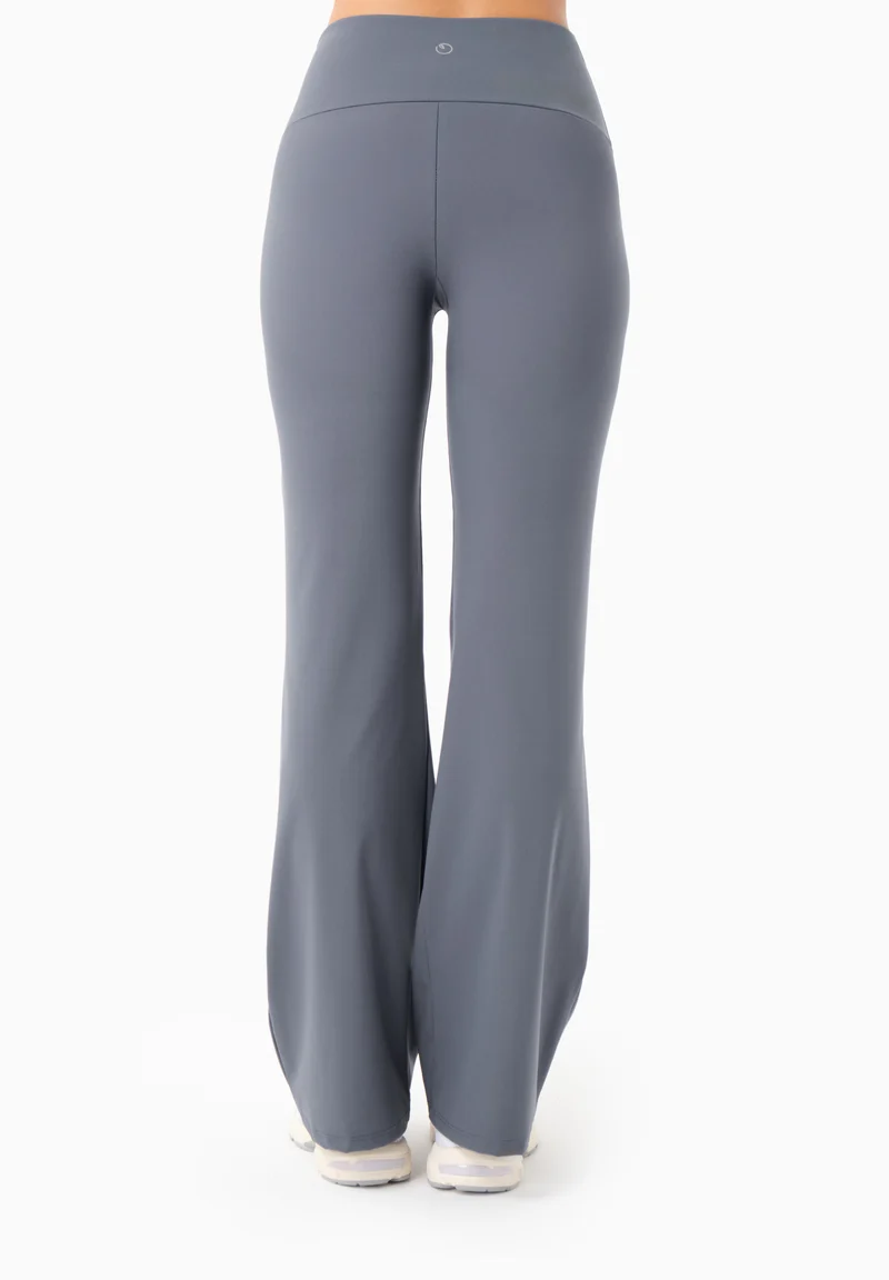 LAVINN | High-Waist Flared Sporthose aus recyceltem Polyamid
