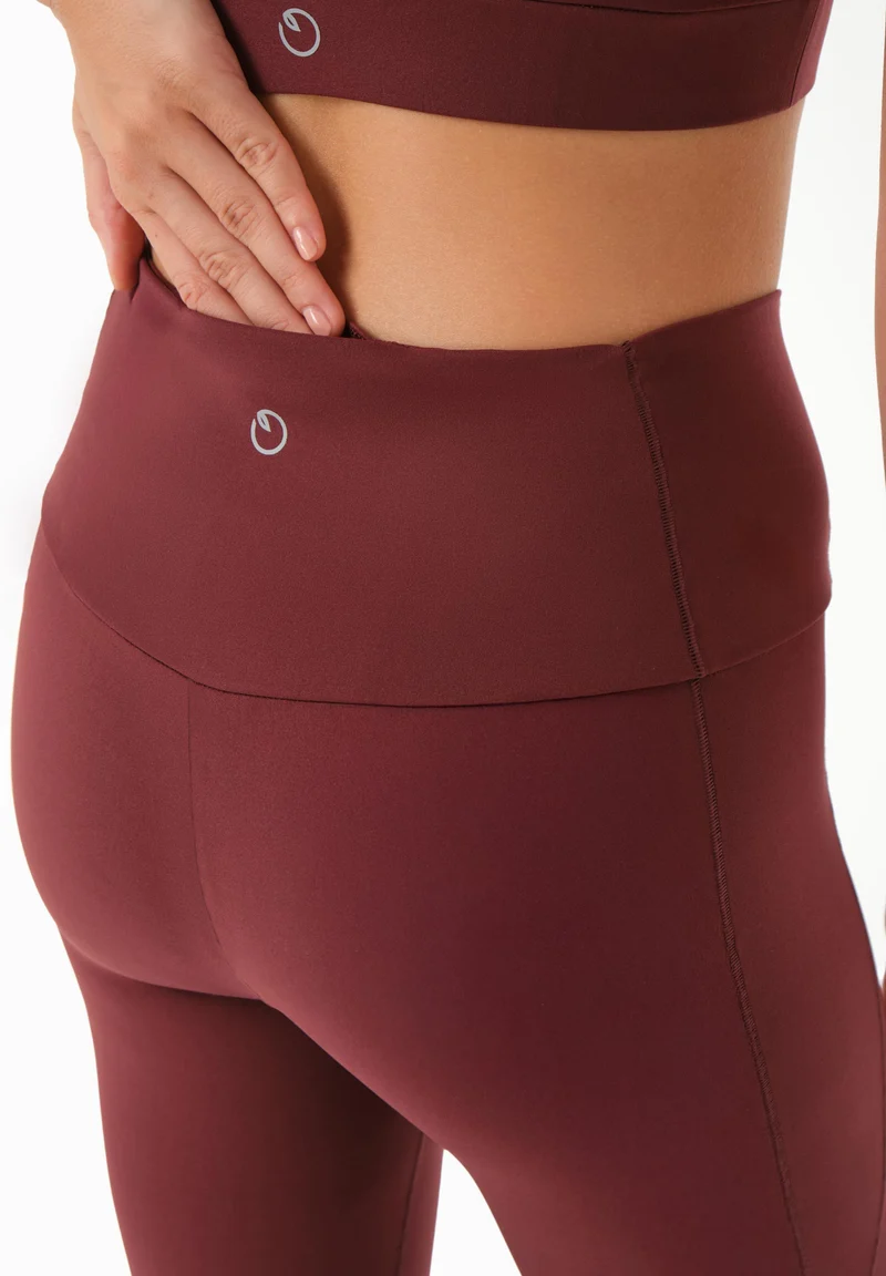 LESSLEY | Biker-Shorts aus recyceltem Polyamid