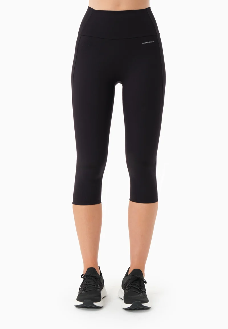 LAILLA | Capri-Leggings aus recyceltem Polyamid