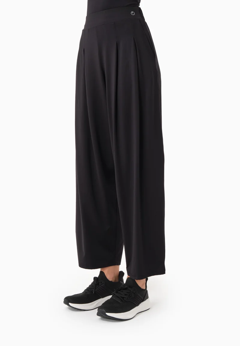 PEENY | Weit geschnittene Hose aus recyceltem Polyamid