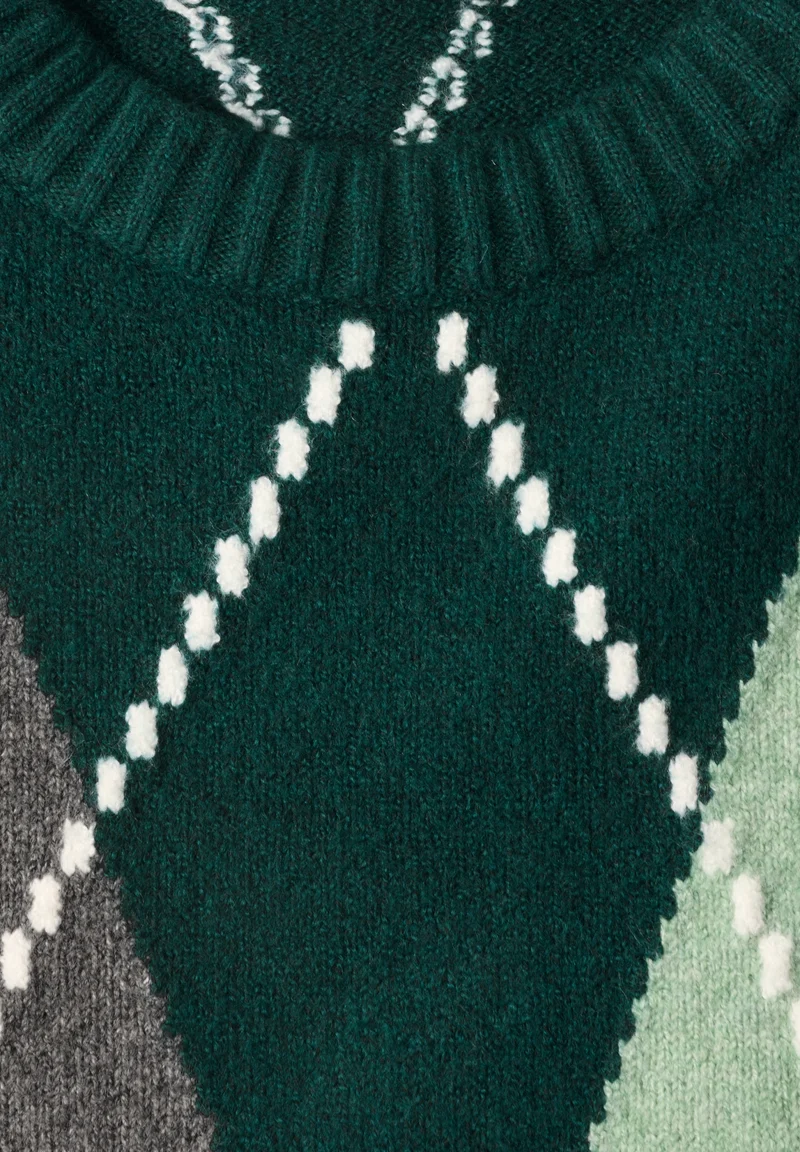 LTD QR Studio_Argyle sweater, mossed green
