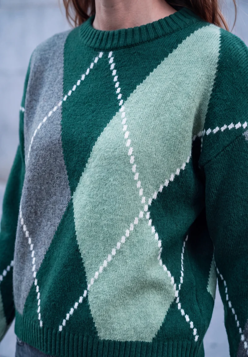 LTD QR Studio_Argyle sweater, mossed green