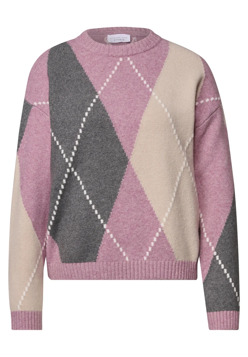 LTD QR Studio_Argyle sweater, pearly rose mel.