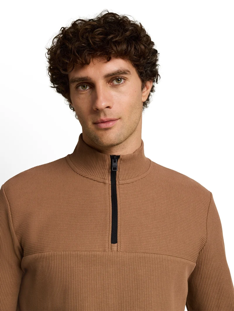structured stand up zipper lon, malt brown