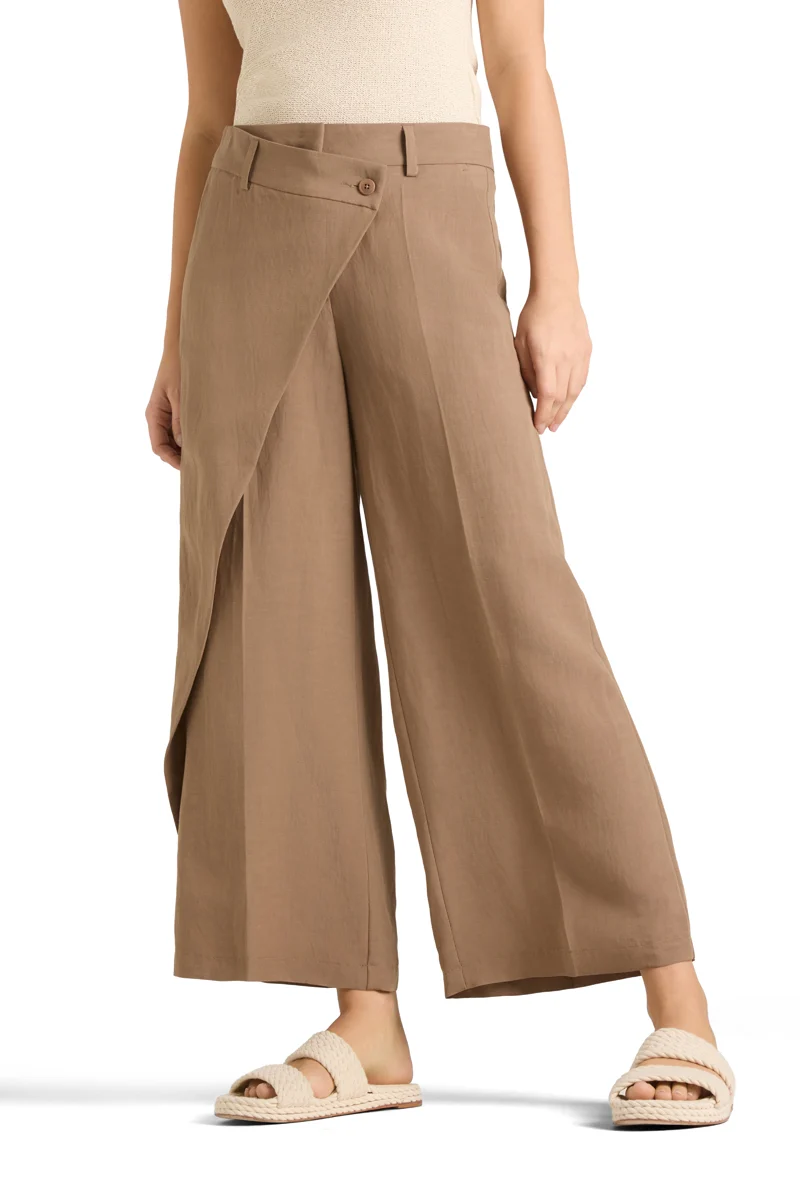 Anais cropped,