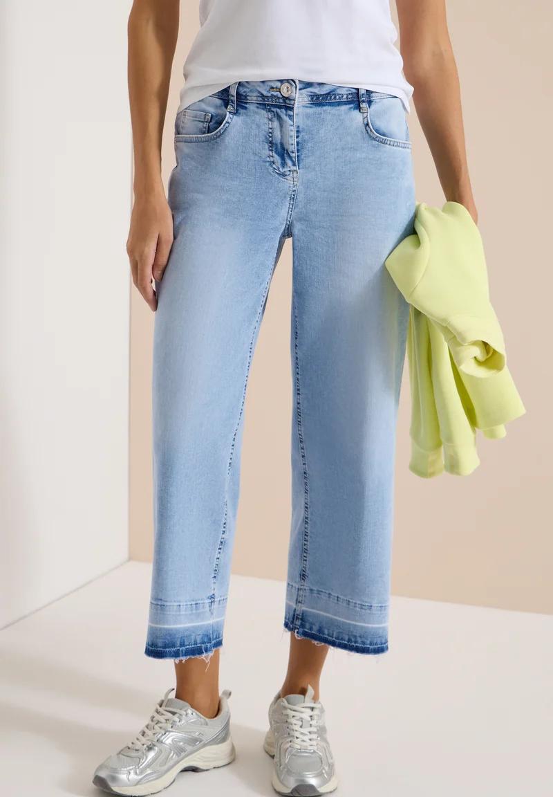 Style Neele Bleached Hem Detai, light blue random bleached